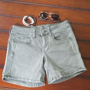 American Eagle Outfitters Shorts - American Eagle Shorts American Eagle Outfitters Shorts - American Eagle Shorts